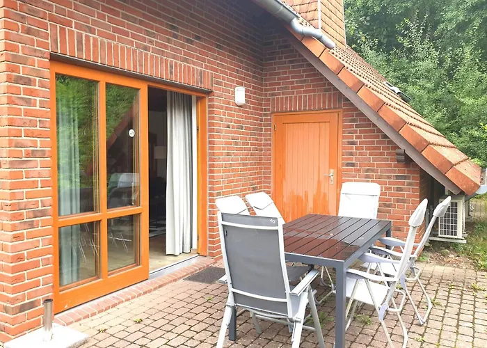 18 بيت للعطل *